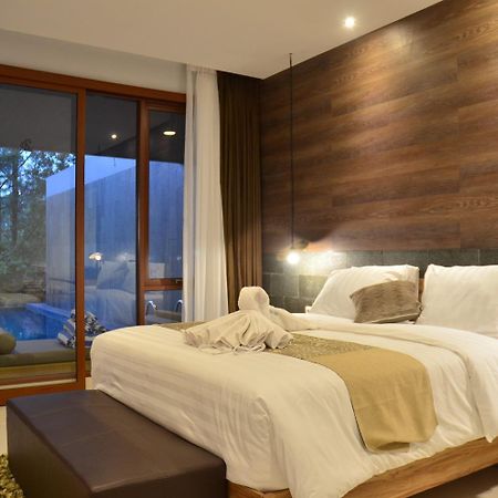 Anindya Hill View Villa 7 Bedrooms With A Private Swimming Pool Bandung Exterior photo