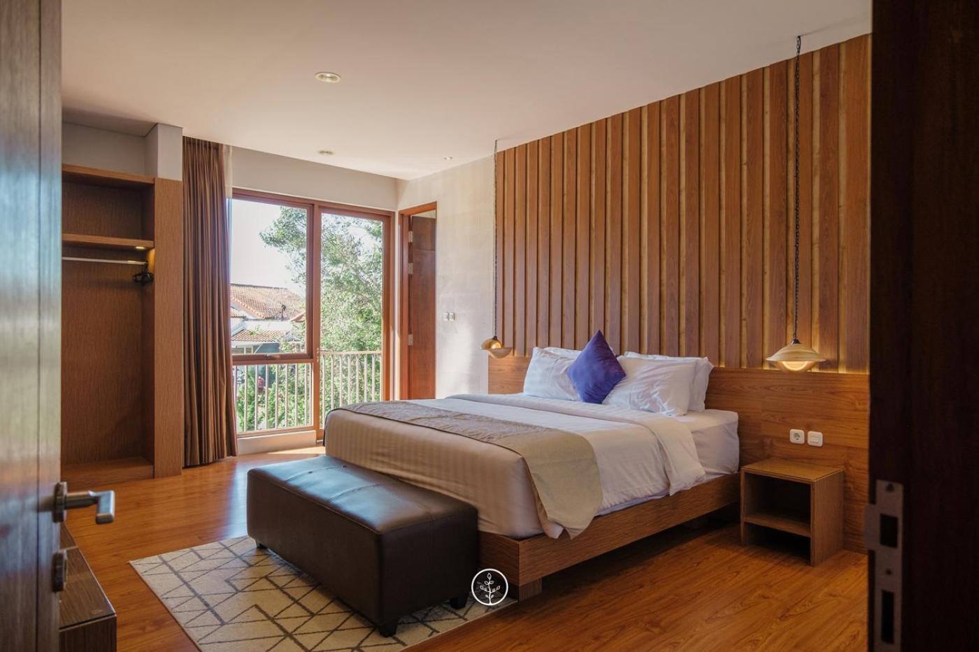 Anindya Hill View Villa 7 Bedrooms With A Private Swimming Pool Bandung Exterior photo